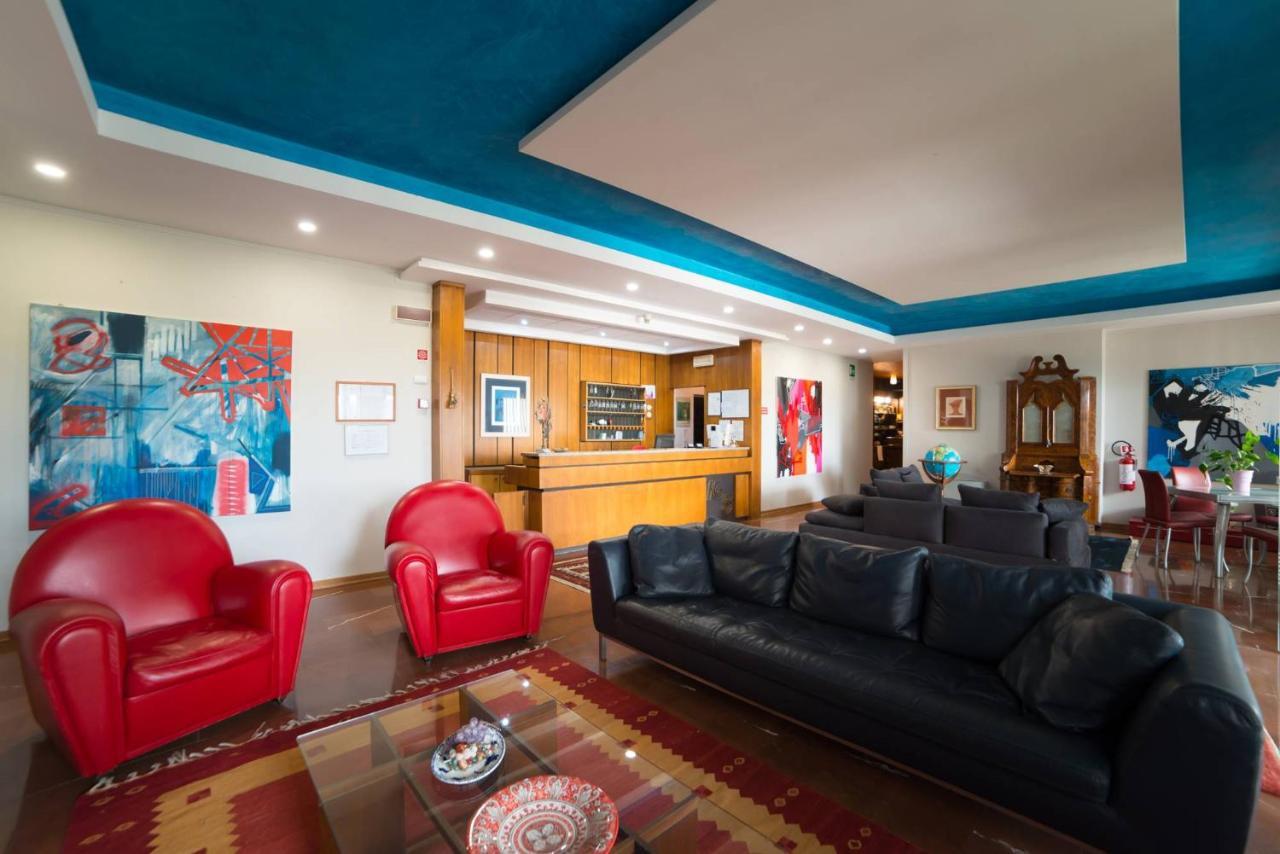 Montebello Park Hotel ペルージャ エクステリア 写真